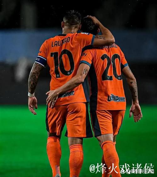 弗洛伦齐:劳塔罗总能率先预判球的位置,给对手上对抗以拿球 弗洛伦齐:劳塔罗总能率先预判球的位置,给对手上对抗以拿球