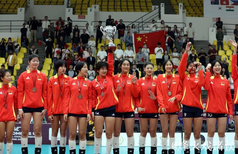 中国队荣获第二届亚洲U16女排锦标赛季军 中国队荣获第二届亚洲U16女排锦标赛季军
